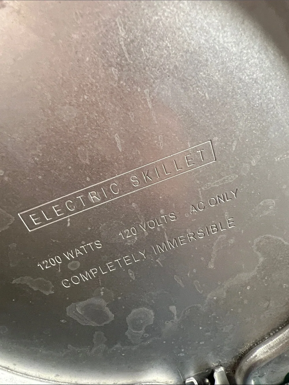 West Bend Electric Skillet - White and Teal. Fried chicken! Keep foods warm.